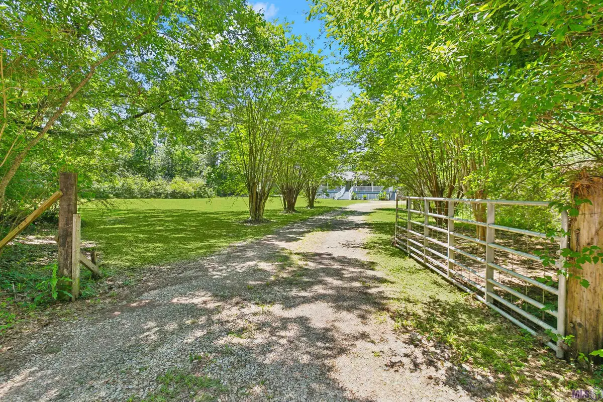 35035 River Lane, Holden, LA 70744 - #1