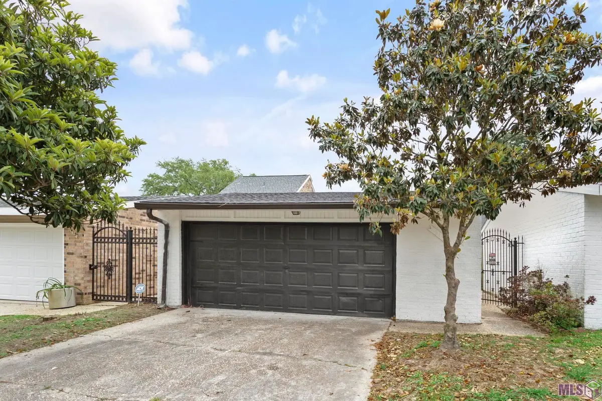 15417 Seven Pines Ave, Baton Rouge, LA 70817 - #1