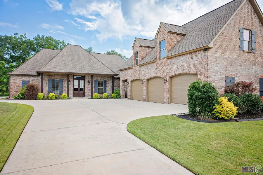 11081 Toria Ln, Saint Amant, LA 70774 - #2