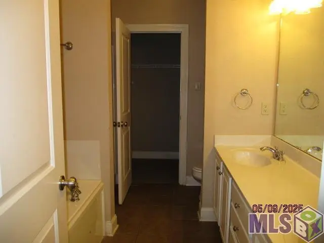 4848 Windsor Village Dr #74, Baton Rouge, LA 70817 - #3