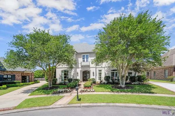 19452 Oak Park Ct, Baton Rouge, LA 70809