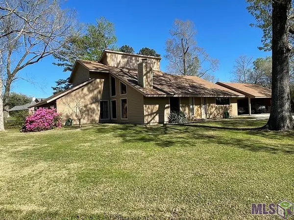 8523 Briarwood Pl, Baton Rouge, LA 70809