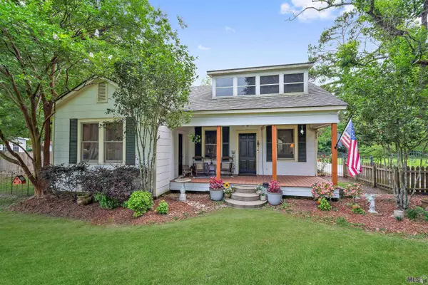 10256 Lovett Rd, Central, LA 70818