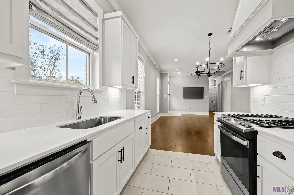 306 Saint Thomas Ln, Baton Rouge, LA 70806 - #1