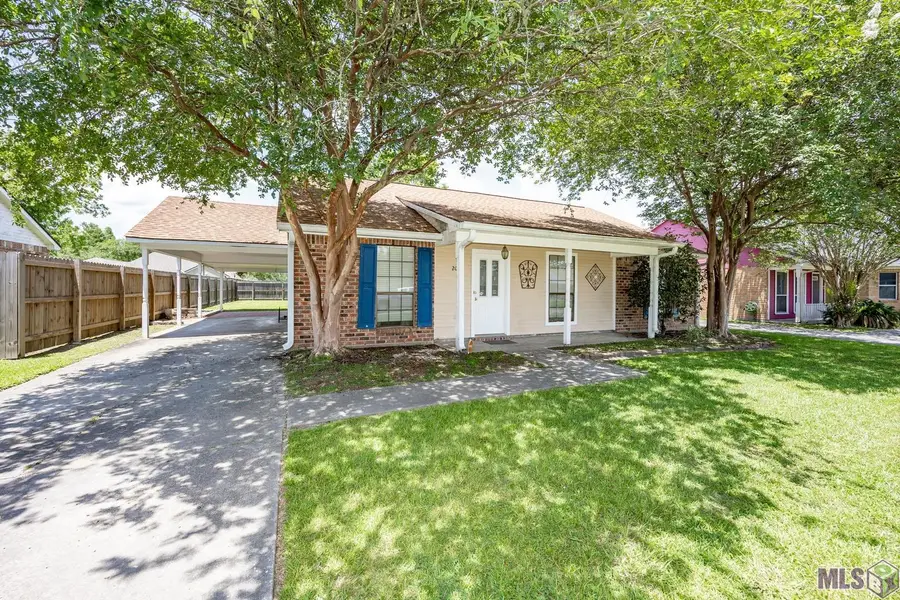 2014 E Catalpa St, Gonzales, LA 70737 - #2