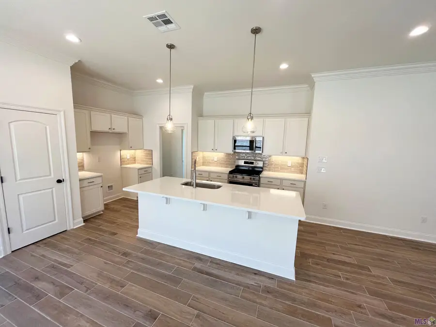 17217 Tidewater Ln, Baton Rouge, LA 70810 - #3