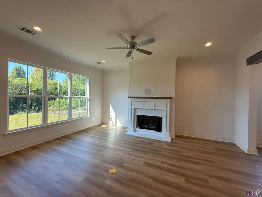 2711 Shore Side Avenue, Baton Rouge, LA 70810 - #2