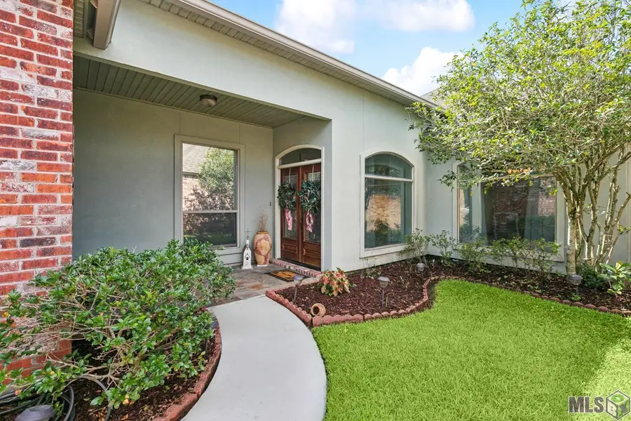 5475 Courtyard Dr, Gonzales, LA 70737 - #2