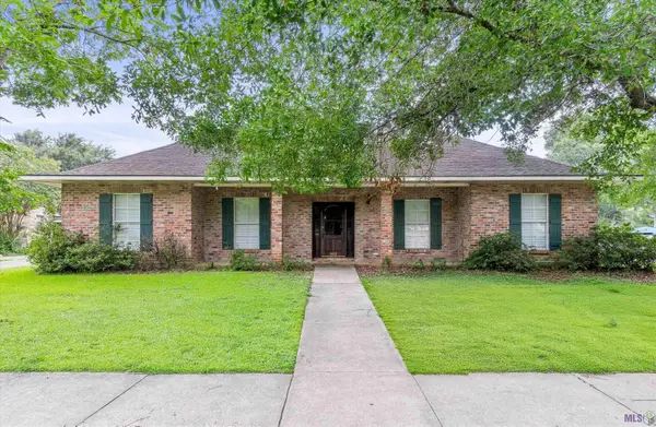 822 Woodcliff Dr, Baton Rouge, LA 70815