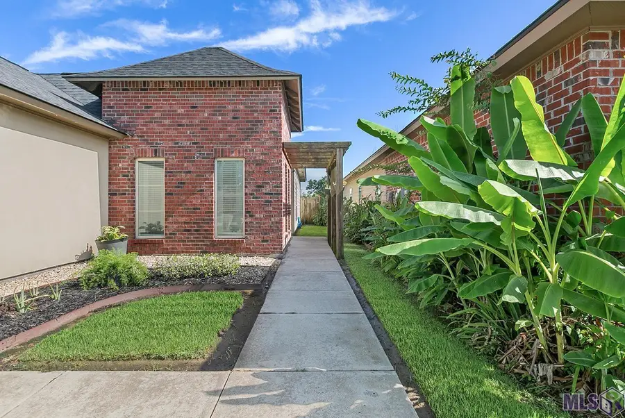 1225 Madrid Ave, Saint Gabriel, LA 70776 - #2