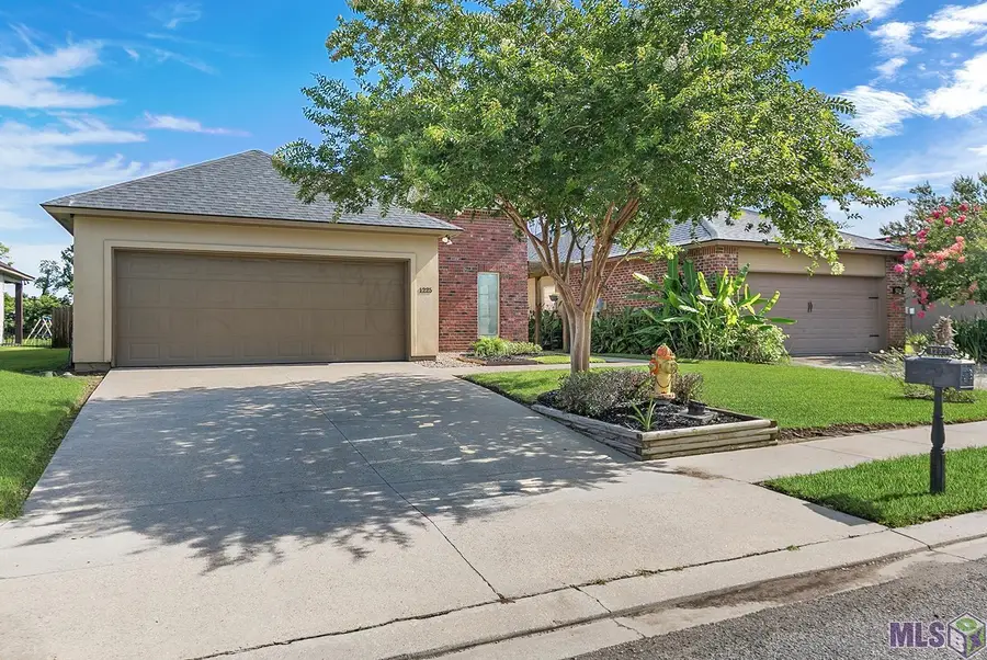 1225 Madrid Ave, Saint Gabriel, LA 70776 - #3