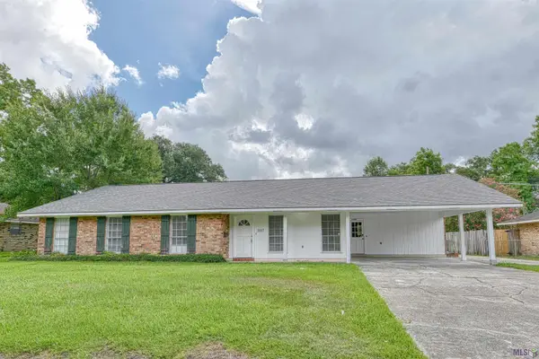 1347 Sherwood Forest Blvd, Baton Rouge, LA 70815