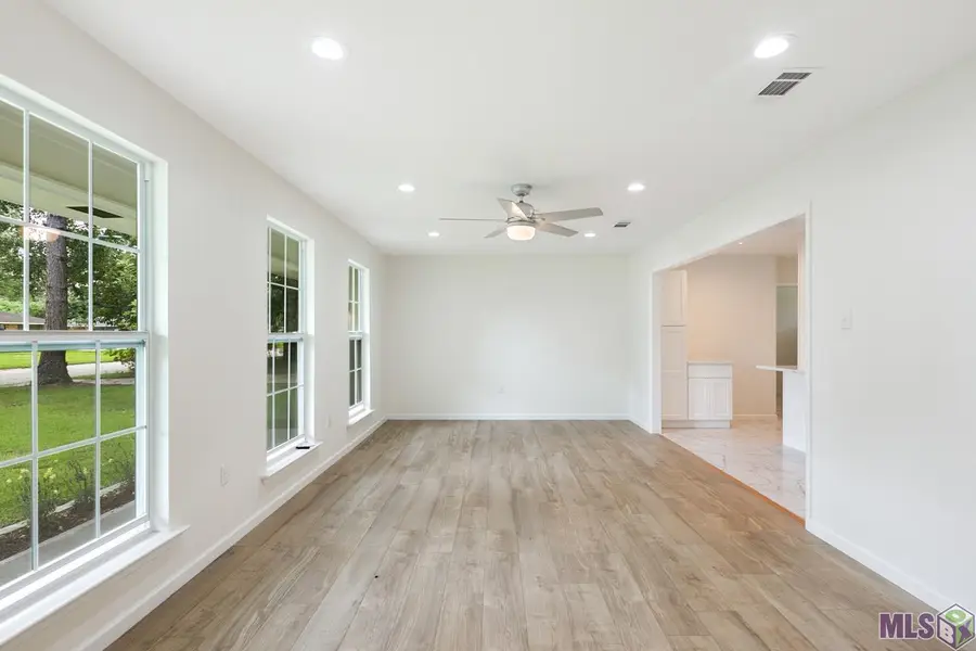 11227 Glenhaven Dr, Baton Rouge, LA 70815 - #3