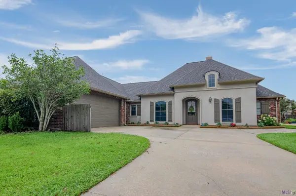 16443 Majestic Oak Dr, Prairieville, LA 70769