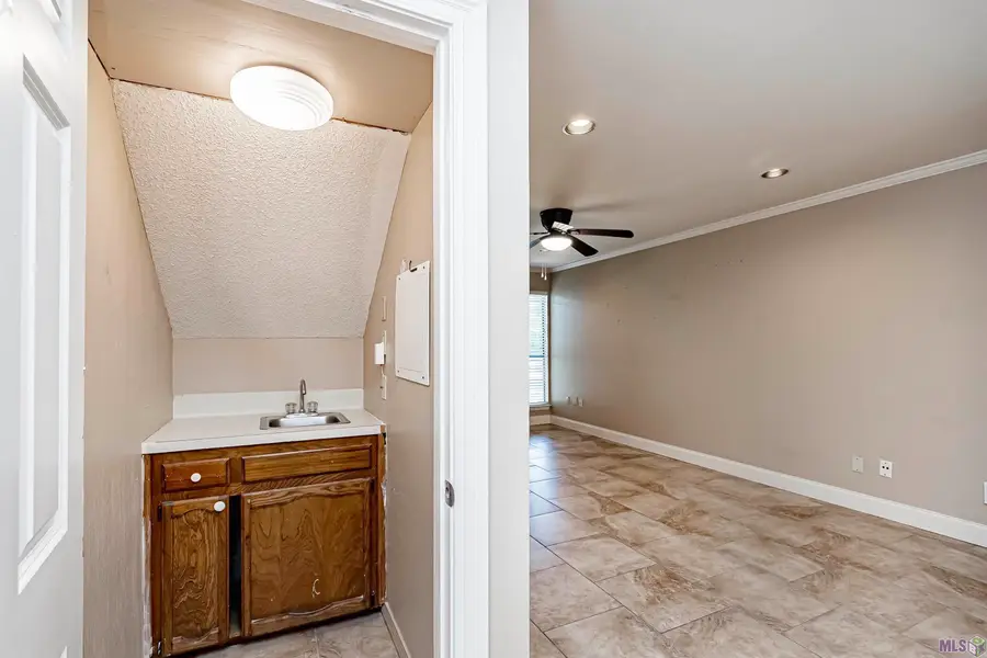 827 E Boyd Dr #B, Baton Rouge, LA 70808 - #3