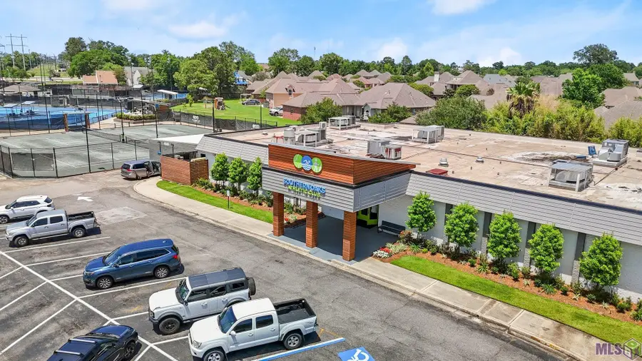 15233 Summer Park Ln, Baton Rouge, LA 70817 - #3