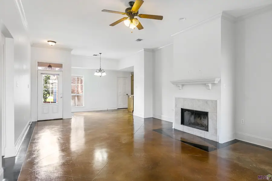 32431 Lake Pointe Blvd, Denham Springs, LA 70726 - #3