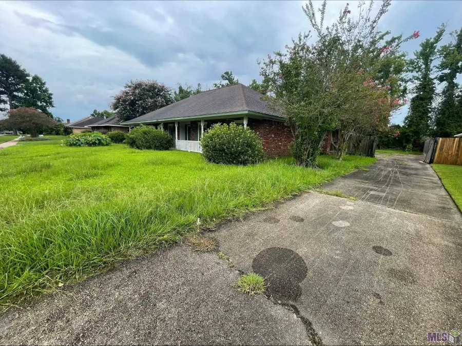 6428 Chippendale Dr, Baton Rouge, LA 70817 - #2