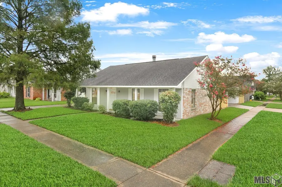 787 Hadley Dr, Baton Rouge, LA 70820 - #2