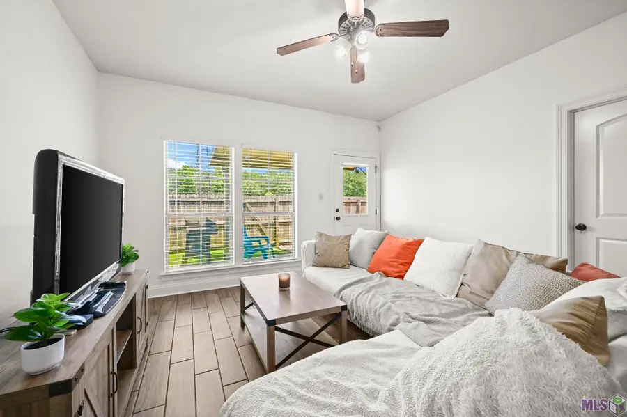 11705 Burgess Ave #2B, Walker, LA 70785 - #3