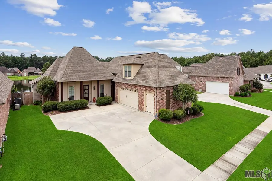 13182 Brookcrest Dr, Walker, LA 70785 - #2