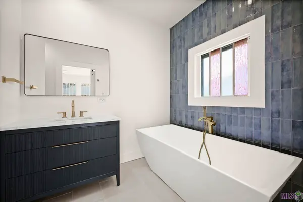 2060 Tulip Dr, Baton Rouge, LA 70806