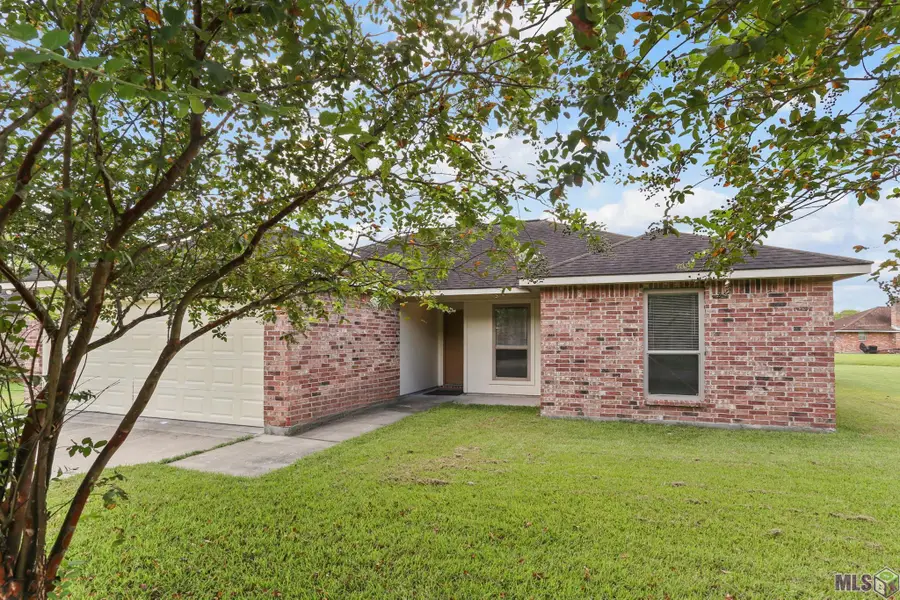 2027 S Helens Way Ave, Gonzales, LA 70737 - #2