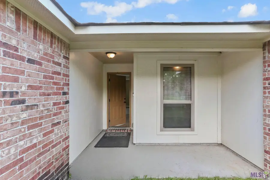 2027 S Helens Way Ave, Gonzales, LA 70737 - #3