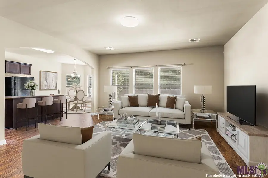 35096 Madisonville Dr, Denham Springs, LA 70706 - #3