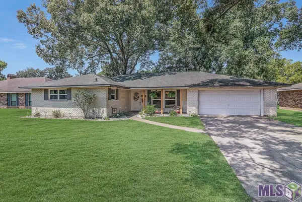 1464 Wellington Dr, Baton Rouge, LA 70815