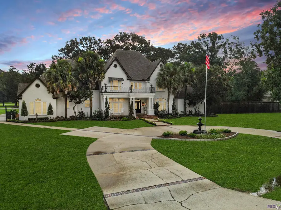 8291 King Dr, Denham Springs, LA 70726 - #2