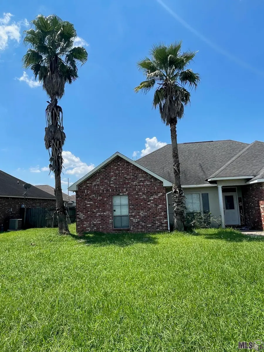 245 Melissa Dr, Port Allen, LA 70767 - #3