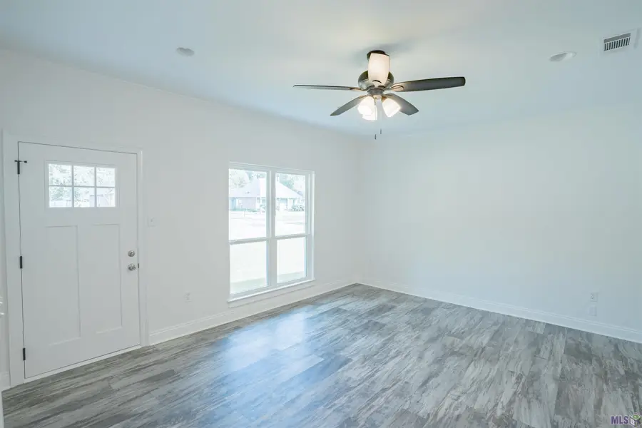 2025 Falconcrest Dr, Denham Springs, LA 70726 - #2