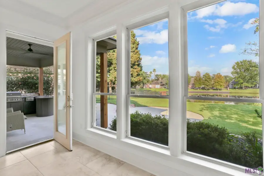 40219 Swan Cir, Gonzales, LA 70737 - #2