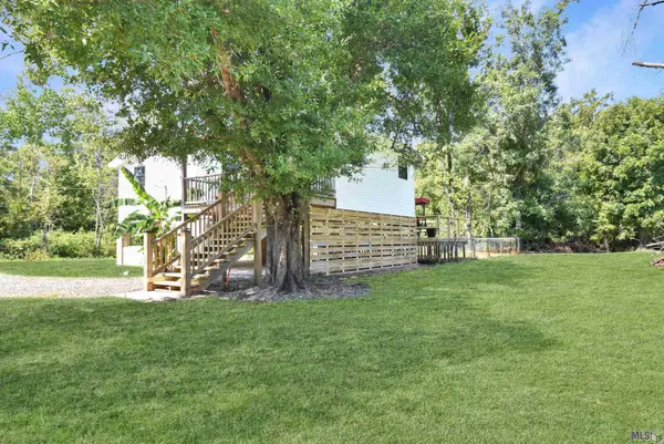 13167 Petite Dr, Maurepas, LA 70449