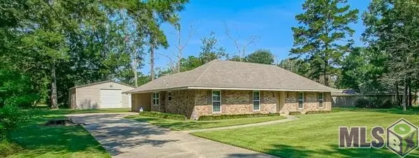 6407 Donnybrook Ave, Greenwell Springs, LA 70739