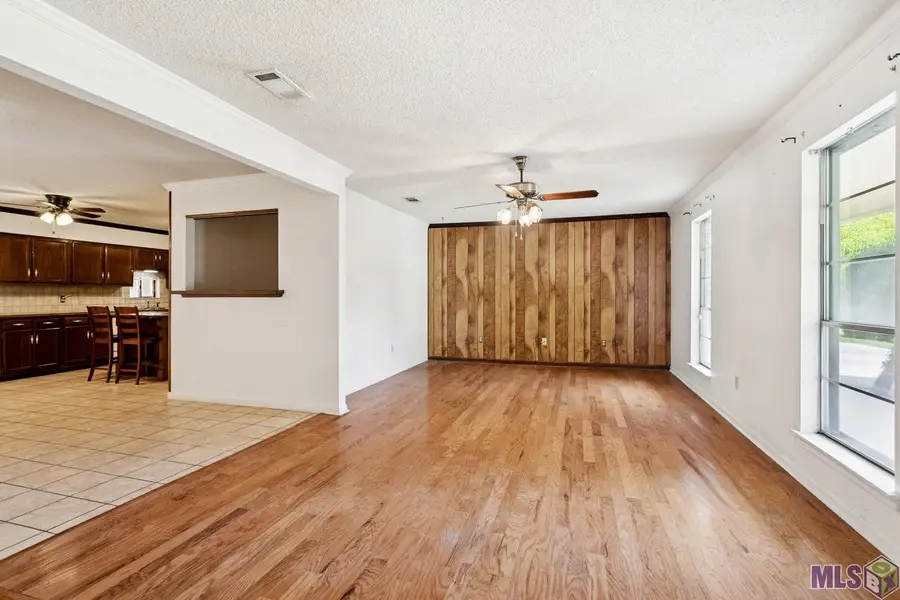 5857 Glen Oaks Dr, Baton Rouge, LA 70811 - #3