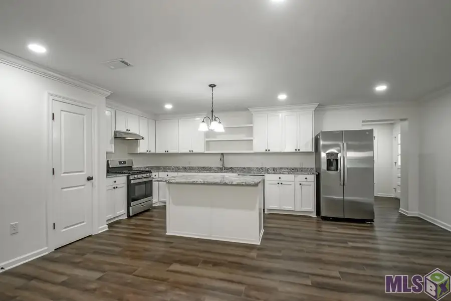 42051 Janile St, Gonzales, LA 70737 - #2