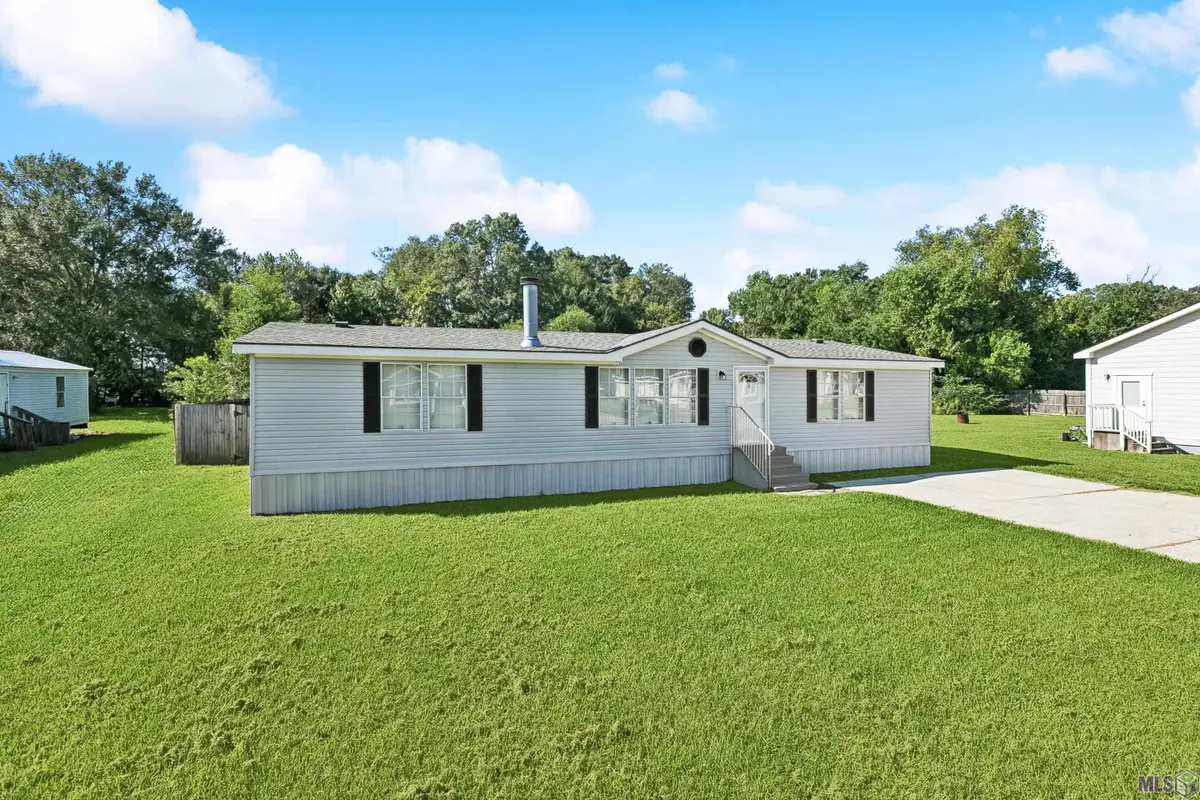 9434 Deer Trail Ave, Zachary, LA 70791 - #1