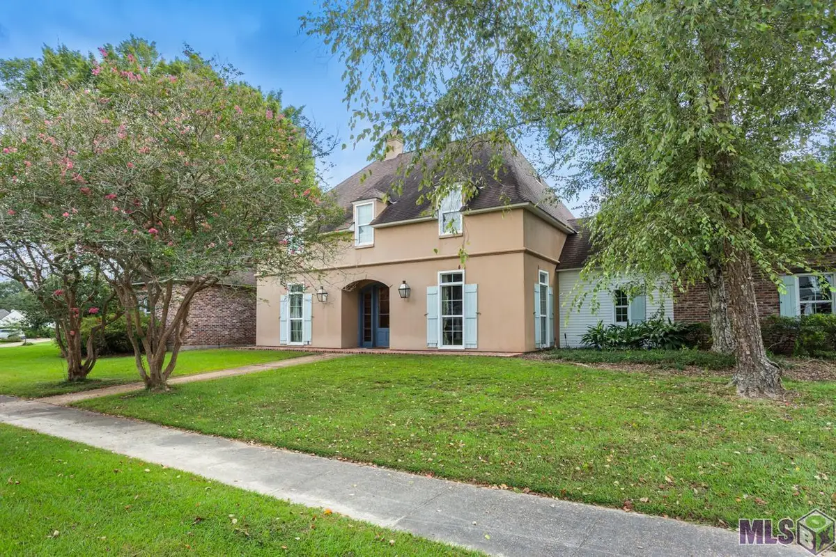 510 Hidden Lake Ct, Oak Hills Place, LA 70810 - #1