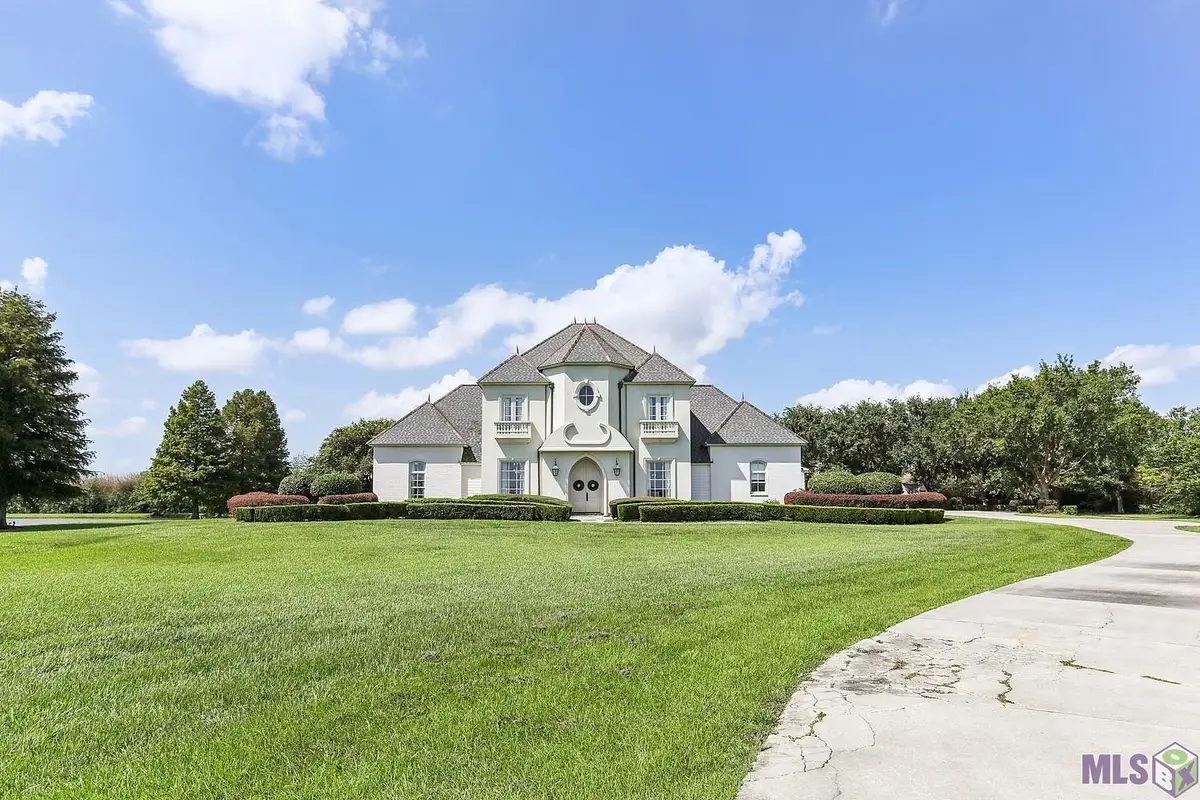 21550 Rabbit Run Dr, Baton Rouge, LA 70817 - #1