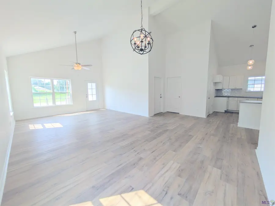 2065 Ravier Ln, Sunshine, LA 70780 - #2