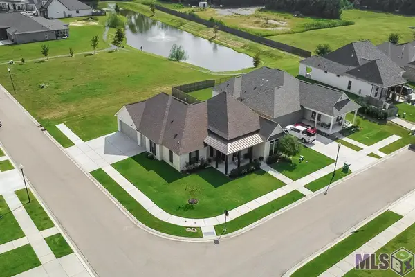 1145 Irish Ivy, Denham Springs, LA 70726