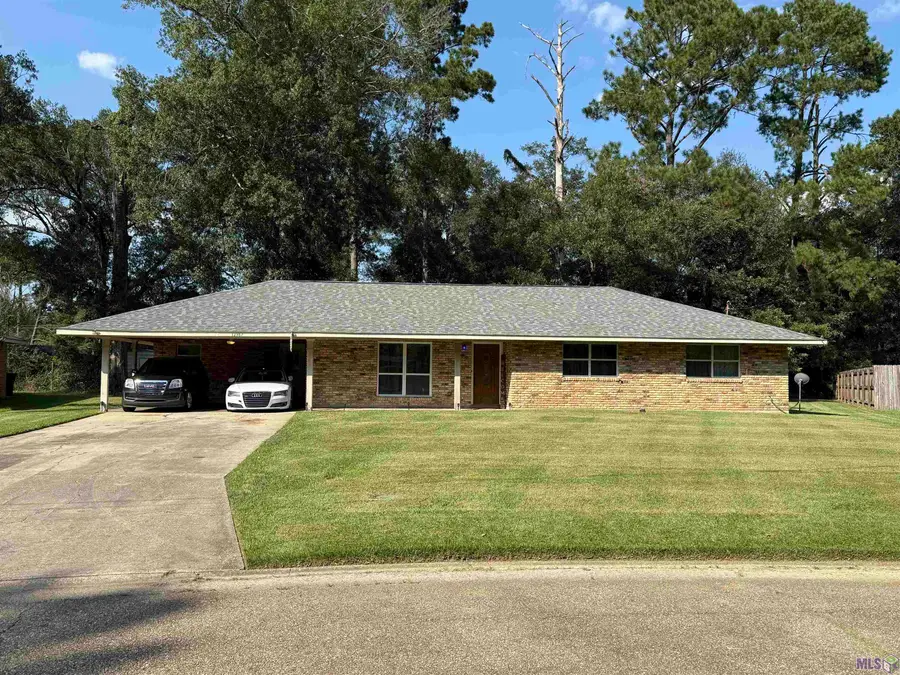 12967 Castle Hill Dr, Baton Rouge, LA 70814 - #2
