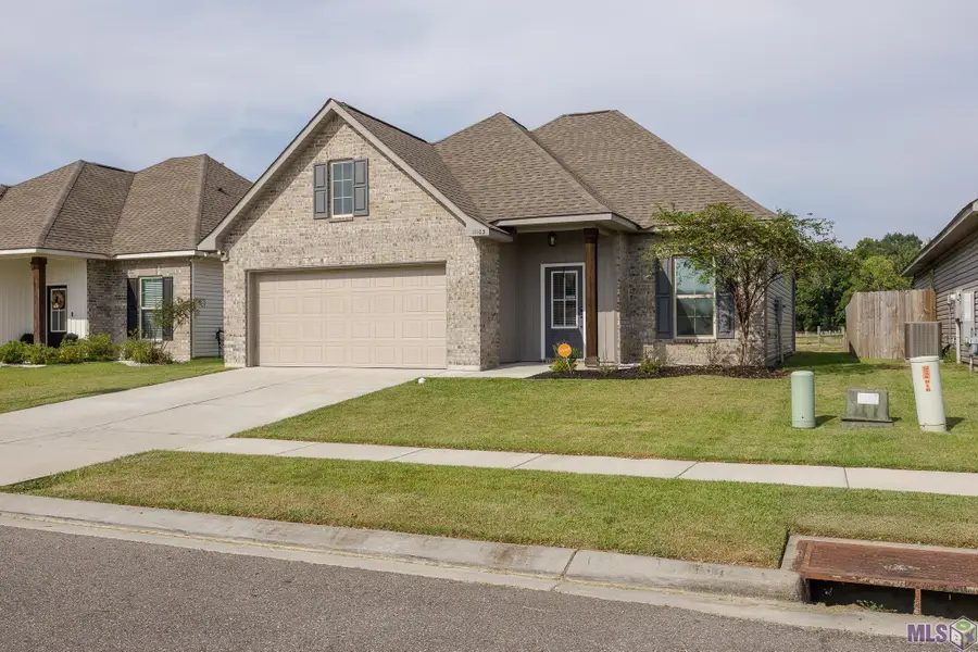 11103 Cambre Oaks Dr, Gonzales, LA 70737 - #2