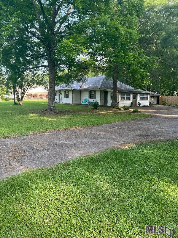 7736 River Ridge Dr, Denham Springs, LA 70726