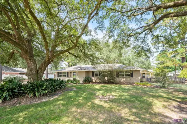 7455 Thames Dr, Denham Springs, LA 70706