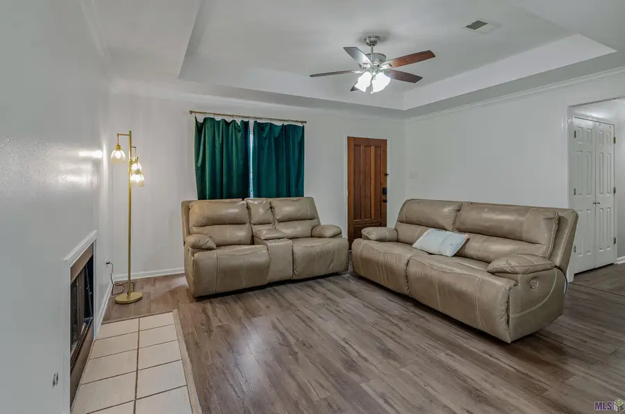 13452 Chase St, Gonzales, LA 70737 - #3