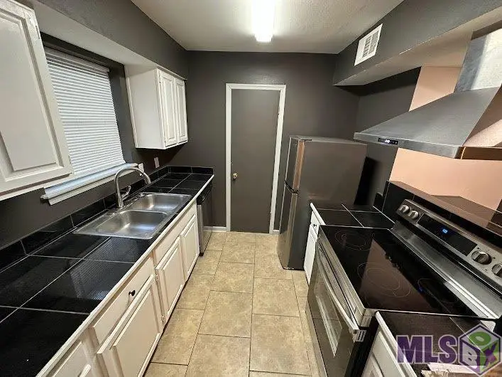 2041 Brightside View Dr, Baton Rouge, LA 70820 - #1