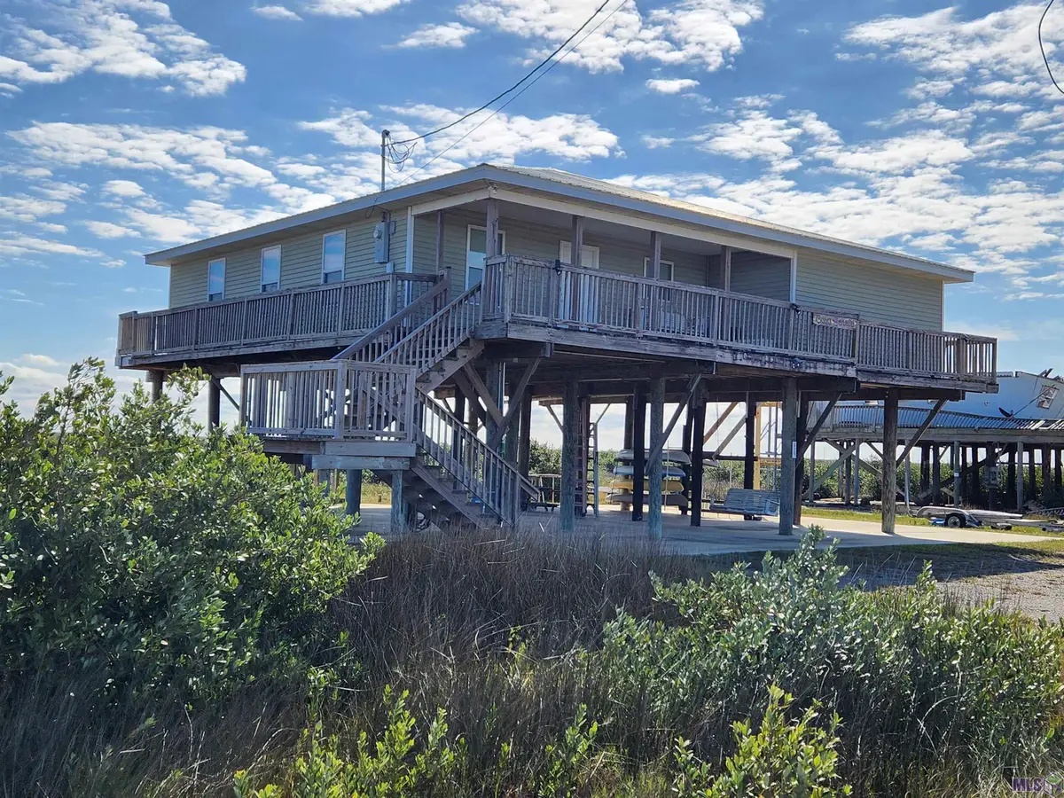 626 Highway 1, Grand Isle, LA 70358 - #1